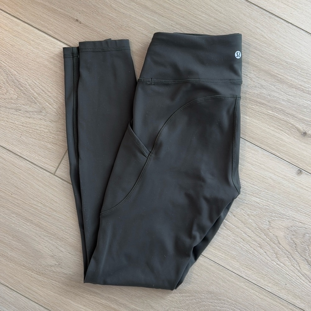 Lululemon Align Size 6 leggings with pockets